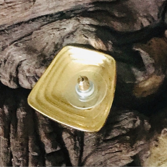 Vintage MCM Costume Gold Tone & Geometric Shape Stud Post Earrings - Picture 7 of 8